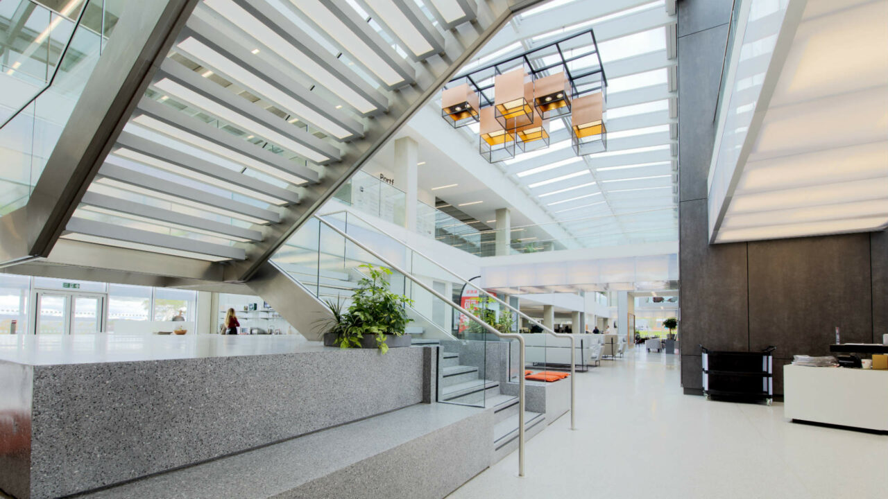 ‘Dynamic’ working & innovative lighting ensure human-centric work environment for CEF