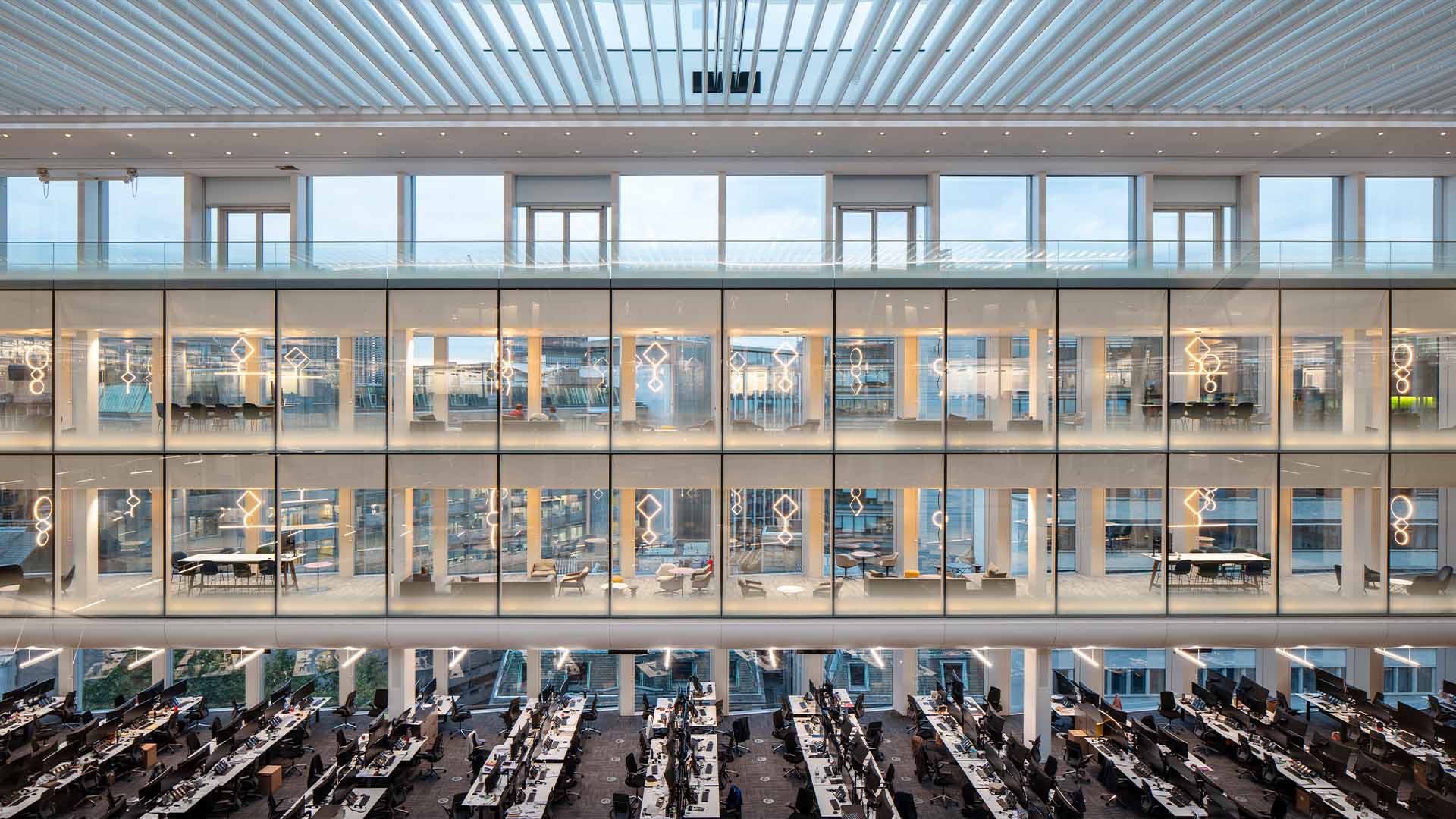 Enabling Goldman Sachs to consolidate all London employees into one 1.2 million square foot, BREEAM Excellent rated headquarters, Plumtree Court won the award for Best Corporate Workplace.
